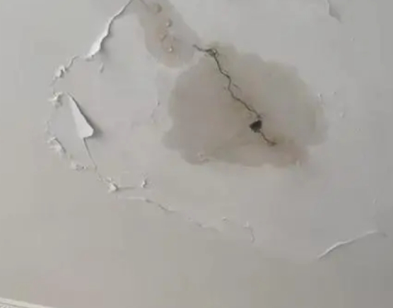 绵阳阳台漏水维修公司分享下屋面防水工程质量问题原因分析